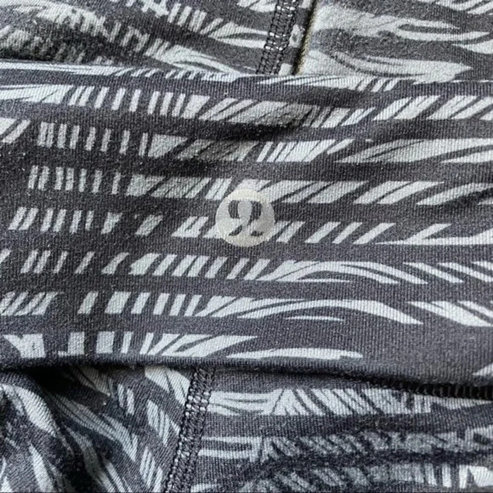 Lululemon Wunder Under Crop II Full-On Luon Roll Down Leggings Gray Palms Size 4